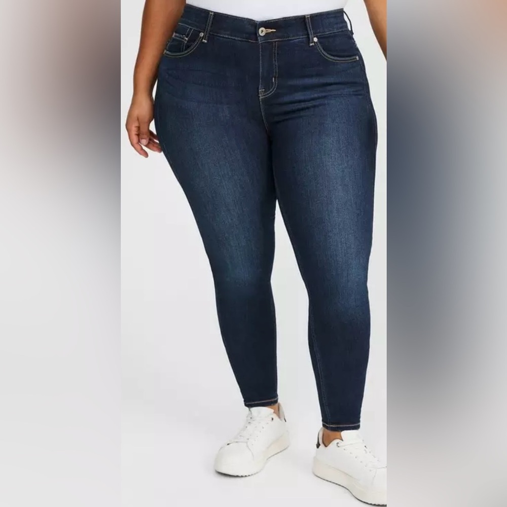 Torrid Bombshell Skinny Blue Jeans Booty Shaping High Rise Comfort Waist 14XS